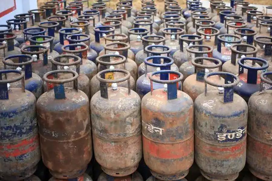 Price Drops of 19 KG LPG Cylinder