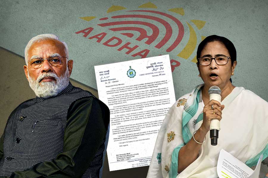 CM Mamata Banerjee writes letter to PM Modi regarding cancellation of UIDAI | Sangbad Pratidin