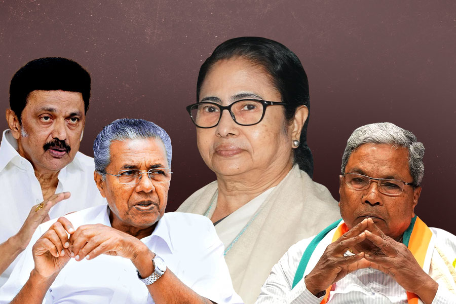 Karnataka, Kerala and Tamil Nadu start dharna at Delhi against central unfair allocation | Sangbad Pratidin