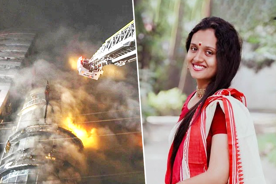 Confusion over last rites of journalist died in Dhaka fire