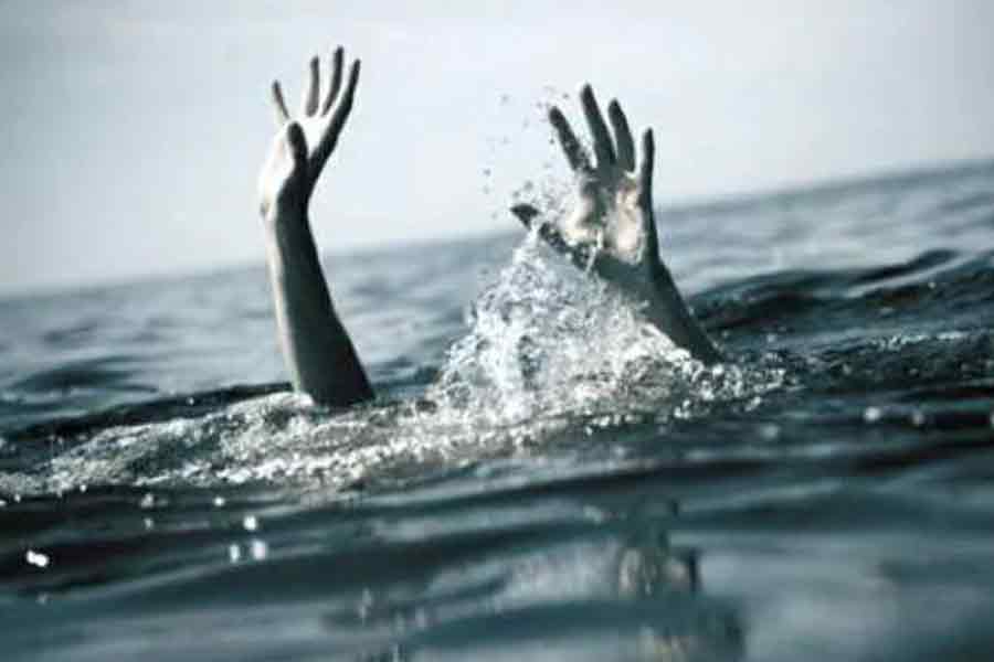 1 died after 4 kids drowned in Murshidabad Padma