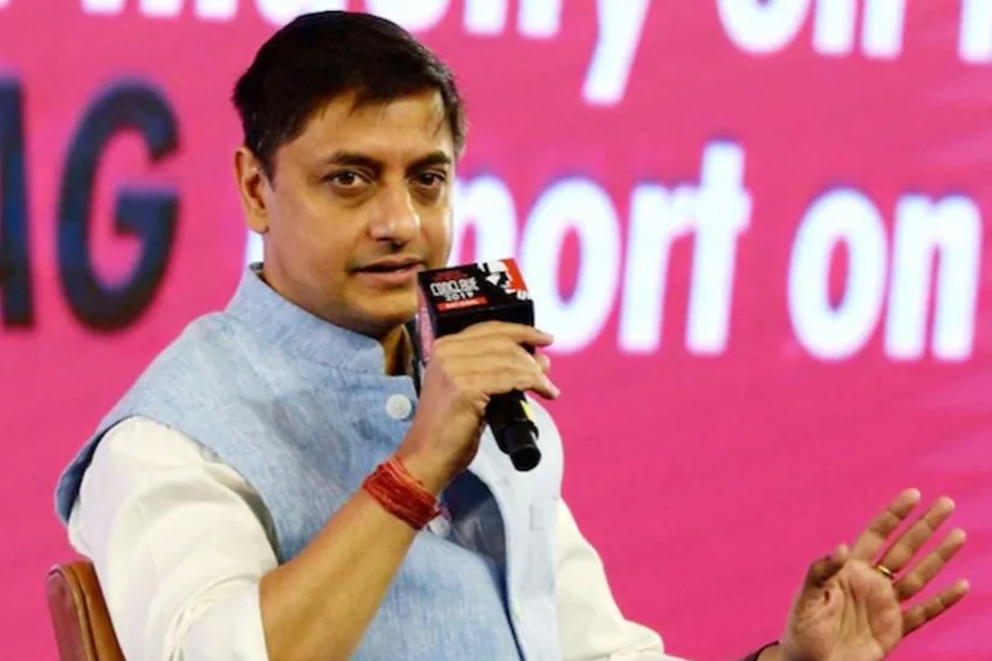Sanjeev Sanyal blames poverty of aspiration for Kolkata's mess
