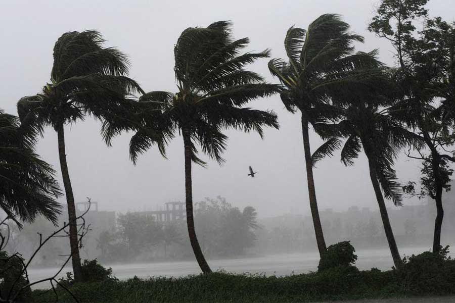 Weather Update: Allert for the fishermen till Thursday as weather around Bay of Bengal turning bad