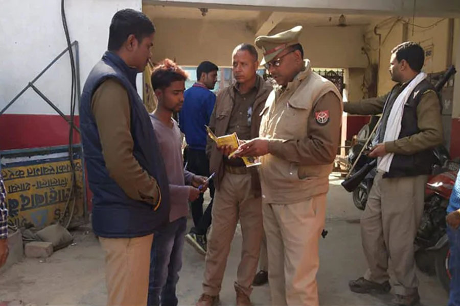 UP teacher shoot dead by Drunk police man