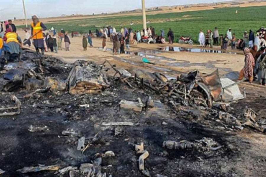 Pakistan conducts air strike in Afghanistan, 8 killed