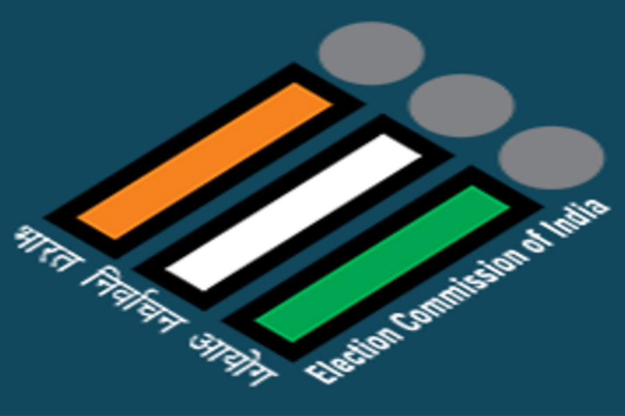 Election Commission of India wants CEO west Bengal to work independently