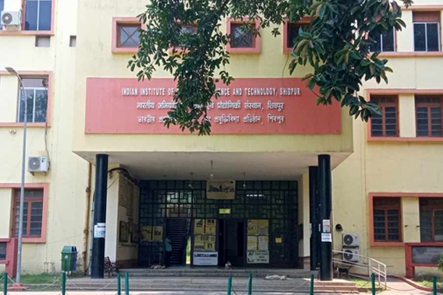 IIEST Shibpur inviting applications from eligible candidates for the post of Jr. Research Fellow at CHST