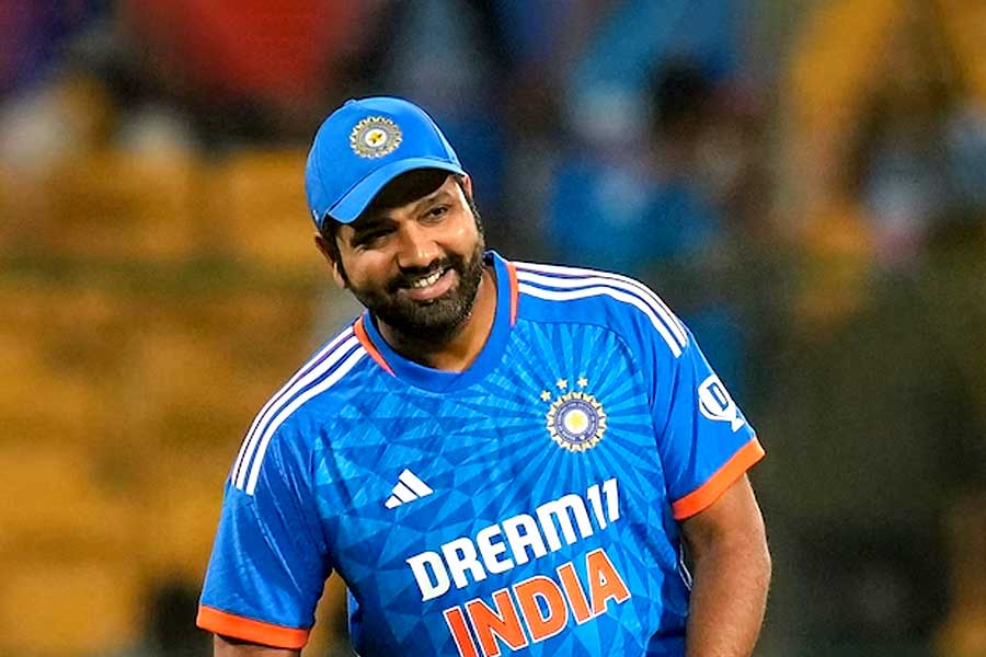 Rohit Sharma reacts on ball tampering allegation from Pakistan