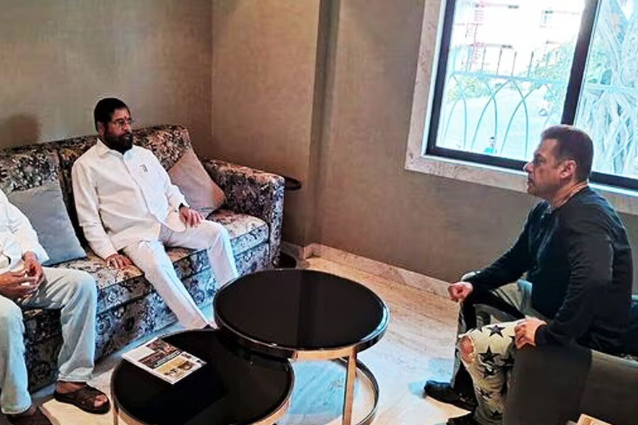 Superstar Salman Khan's 'mediocre' home grabs netizens' attention as CM Shinde visits Galaxy