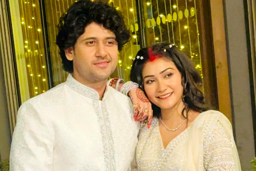 Wedding Reception of Adrit Roy and Kaushambi Chakraborty