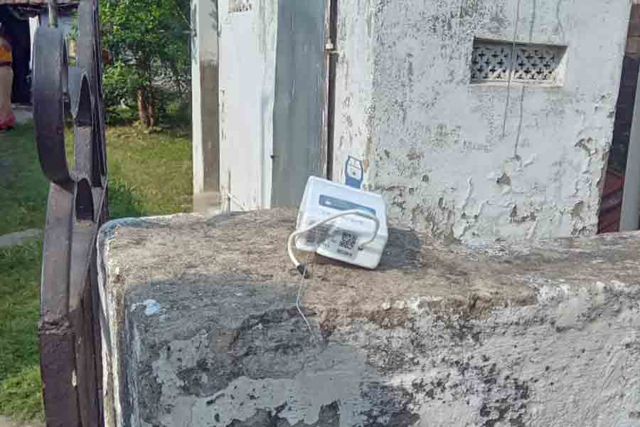 Unknown object fall from sky to Hooghly