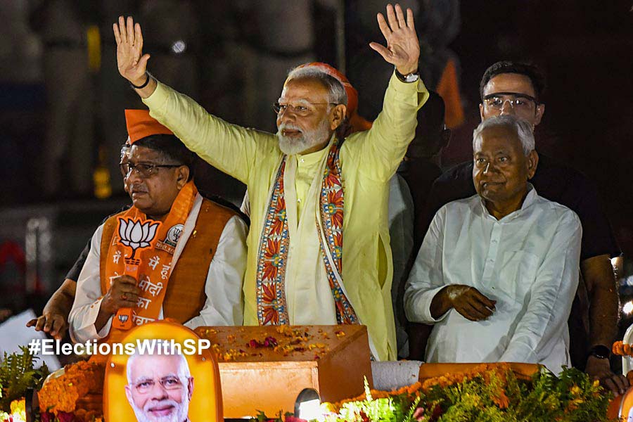 PM Modi speaks about BJP model of taking risk for development
