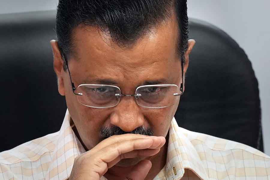 Delhi HC directs CBI to respond to Arvind Kejriwal's arrest plea