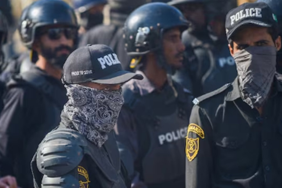 Pakistan man tries to marry off underage daughter to 72-year-old, arrested