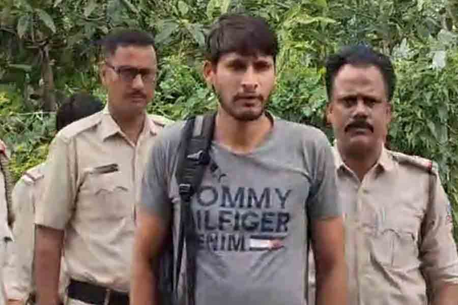 UP police accused of kidnapping Durgapur postal employee