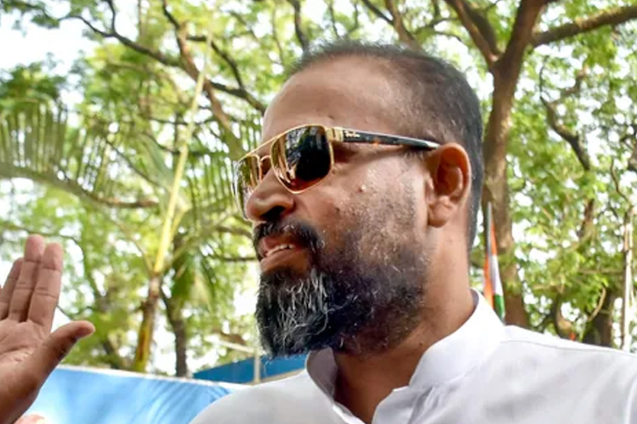 TMC MP Yusuf Pathan gets notice over encroachment in Vadodara