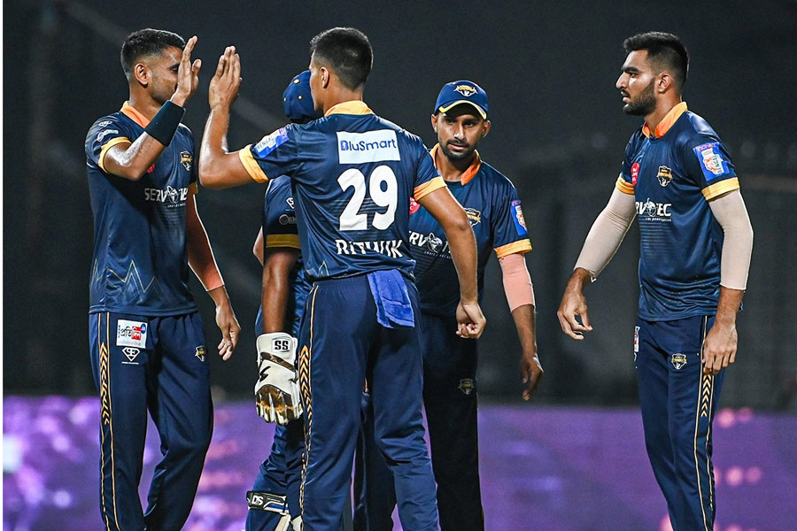 Siliguri wins first match of Bengal pro T20