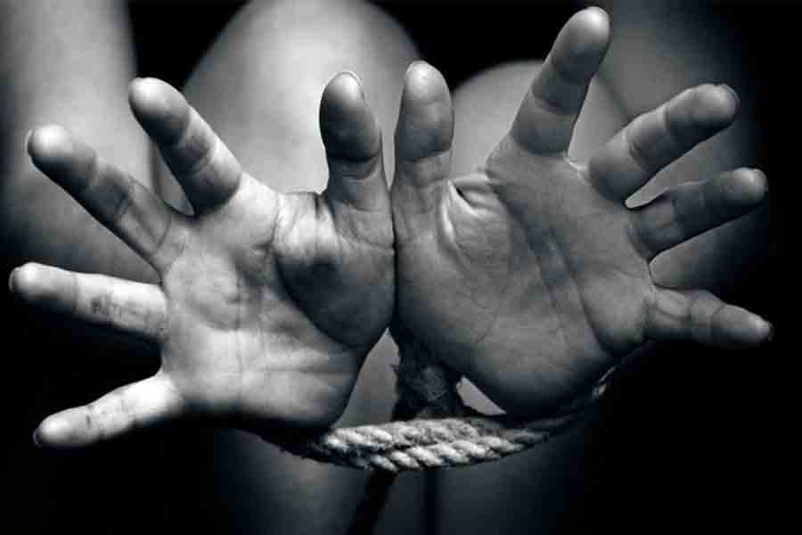 Four days after the wedding, the wife is accused of murdering her husband in Gujarat