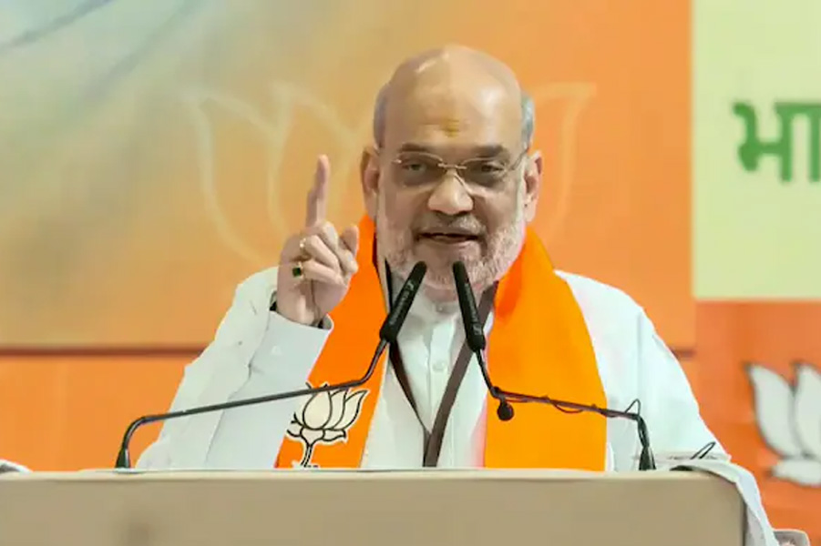 Amit Shah Targets Sharad Pawar, Uddhav Thackeray and Rahul Gandhi