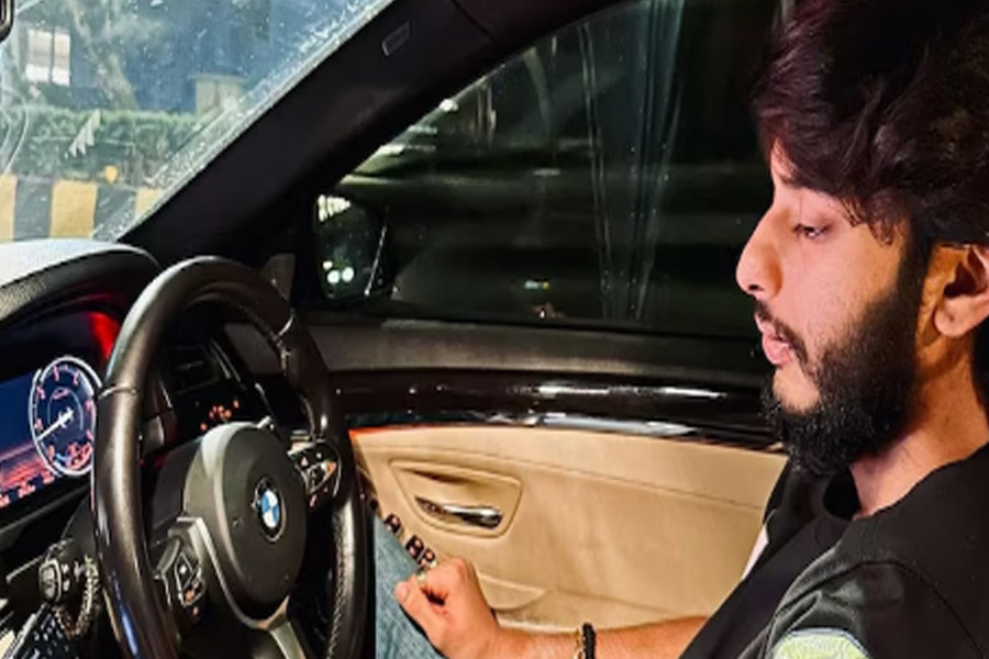 Cops hid Mumbai BMW crash accused for days as he was drunk, alleges Congress