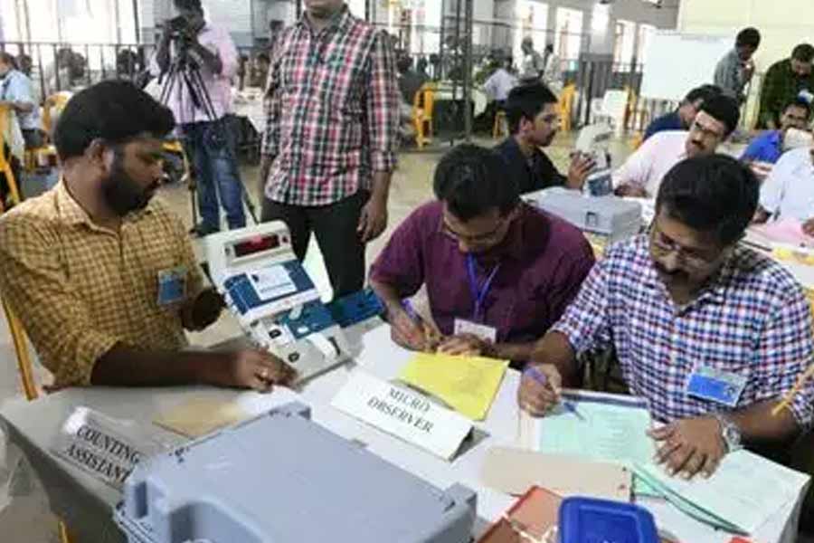 Assembly Bypoll Result 2025, BJP leads in 2 Gujarat seats, AAP in Ludhiana West