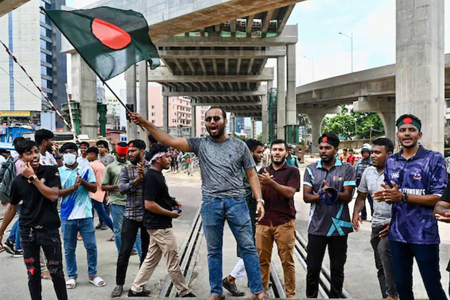 Bangladesh cricketers react to nationwide student protest