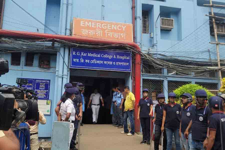 R G Kar Case: Family of victim will be part of Rat Dokhol