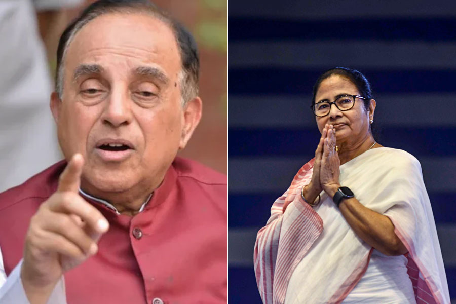 Subramanian Swamy suggests Mamata Banerjee's name as PM candidate for opposition