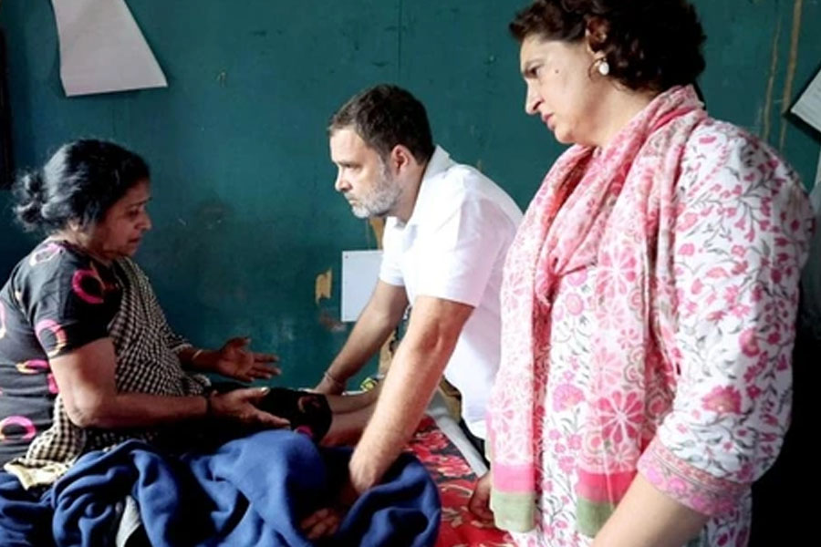 Rahul Gandhi announce to build over 100 houses in landslide-hit Wayanad