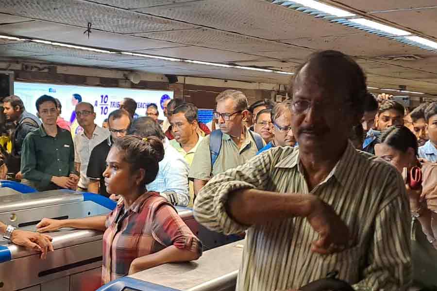 Protest at central metro station after water leakage in Bowbazar