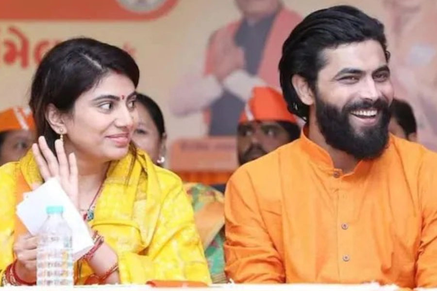 Indian Cricketer Ravindra Jadeja Joins BJP