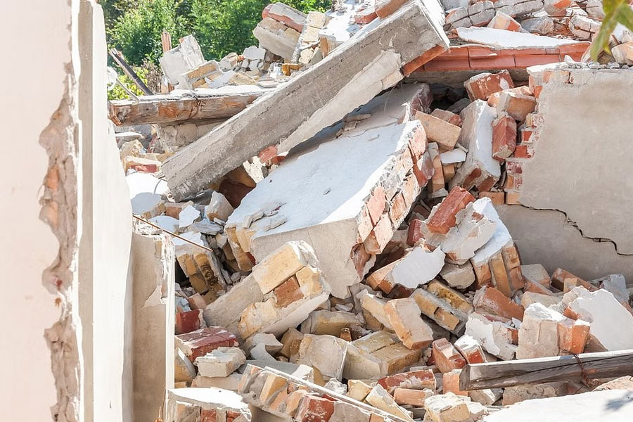 7 killed after wall collapses amid heavy rain In Madhya pradesh
