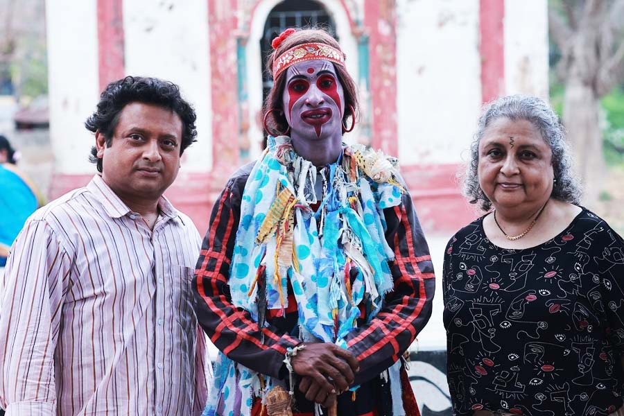 Bohurupi: Shiboprosad Mukherjee mourns the decline of Bohurupi artists