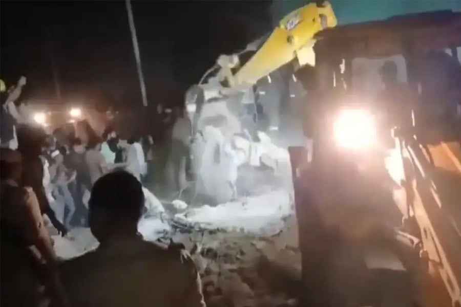 Uttar Pradesh: 6 Killed After House Collapses Due To Cylinder Blast