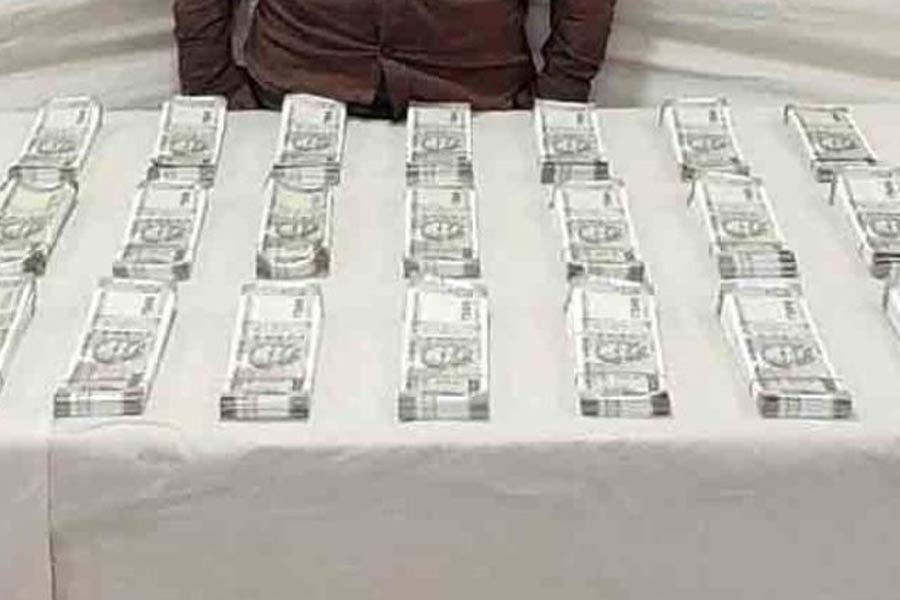 Fake Currency: STF Seizes Huge Fake Money From Dharmatala