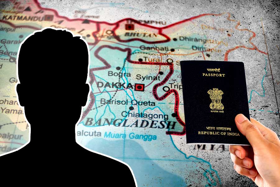 'Agent' arrested by ED from Birati in fake passport case
