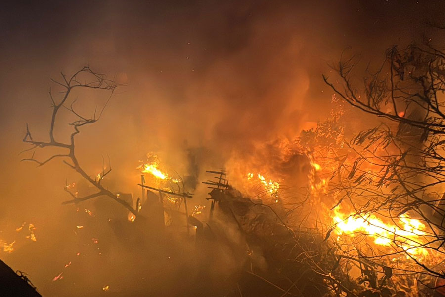 Fire breaks out at Building in Rajkot 3 person dead