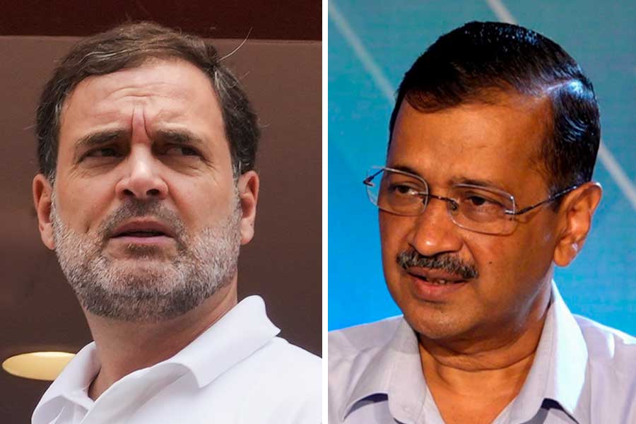 Rahul Gandhi finds special mention in dishonest people's list of AAP