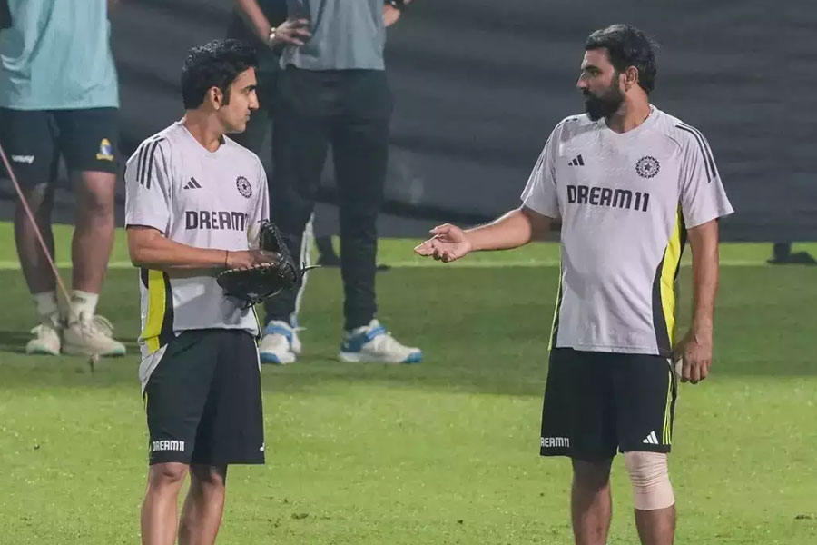 Gautam Gambhir takes hilarious dig at Mohammed Shami and fans are furious