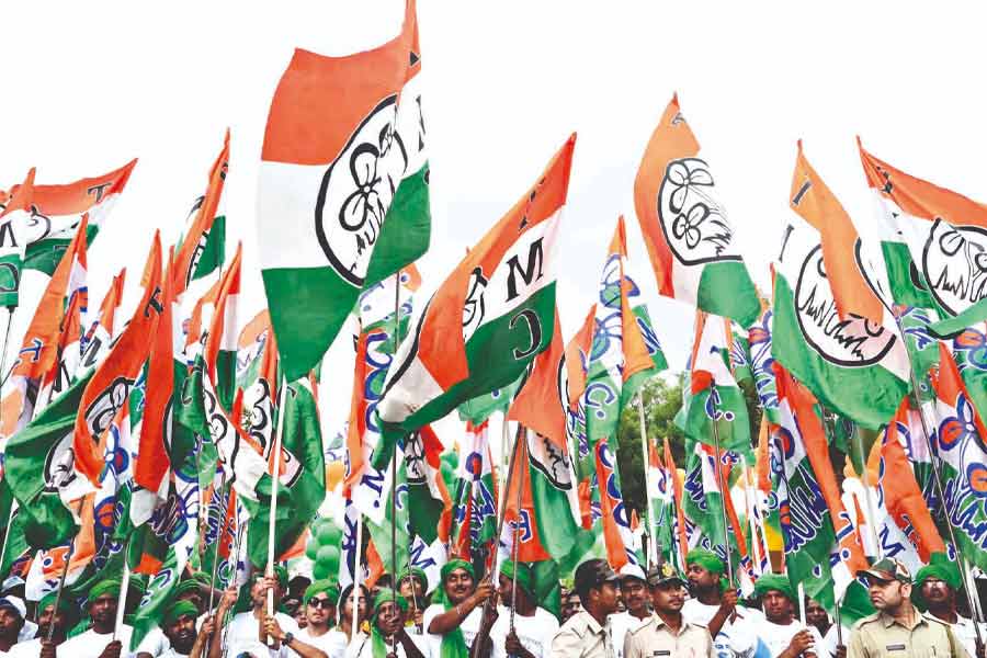 TMC wins uncontested in Bhatpara-Naihati co-operatuive bank defeating Arjun Singh's effect