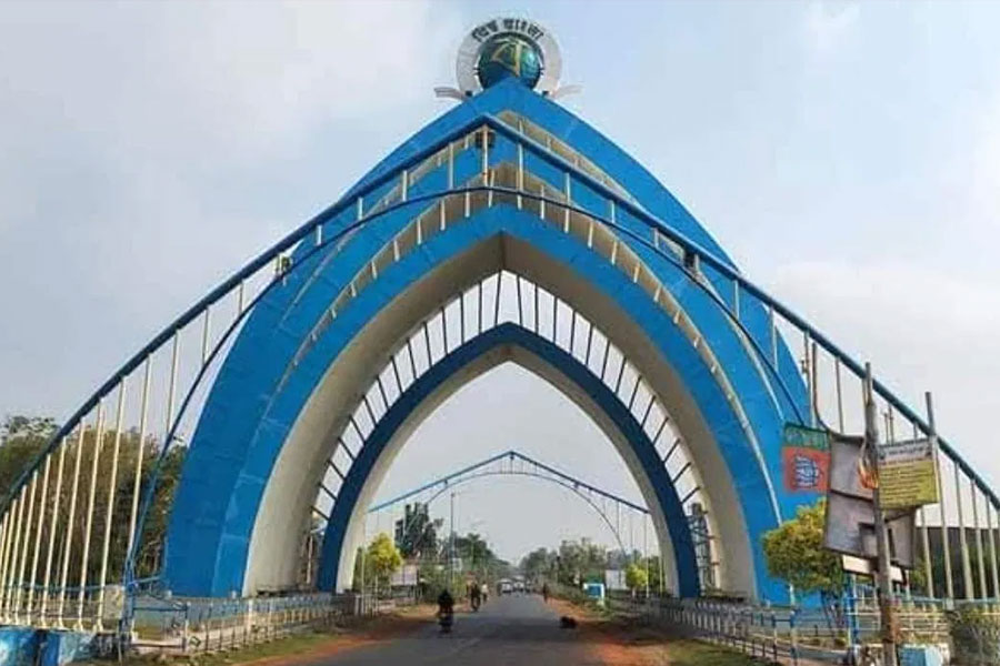 Needs deputy commissioner for tourist safety in Digha High Court observes