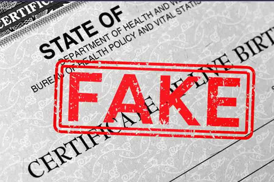 A cyber cafe woner arrested from Bardhaman
