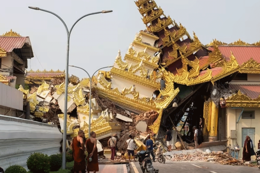 Now 4.3 magnitude earthquake in Myanmar