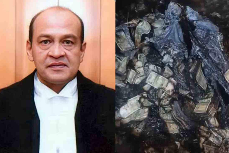 SC reveals image of burnt note found from Delhi HC Judge house