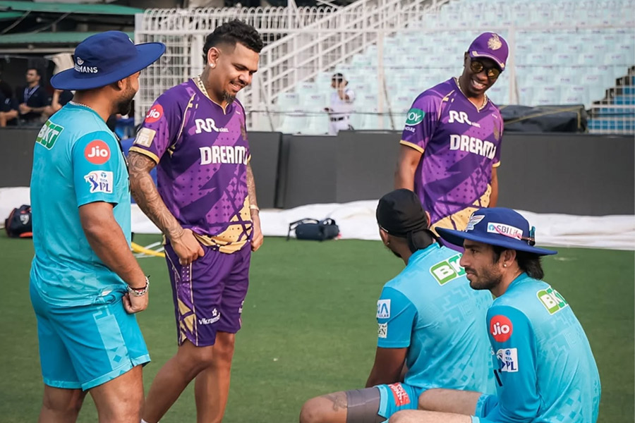 IPL 2025: Sunil Narine takes bat from Nicholas Pooran