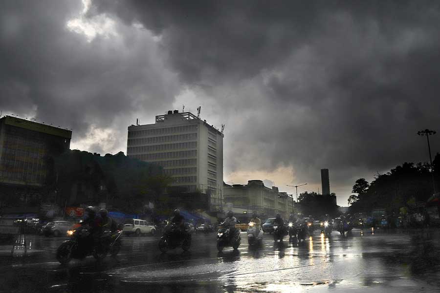Weather Update: Heavy to very heavy rainfall warning in West Bengal