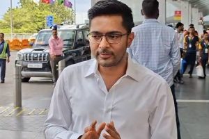 TMC'S Abhishek Banerjee protest against NRC notice sent to Bengal Resident