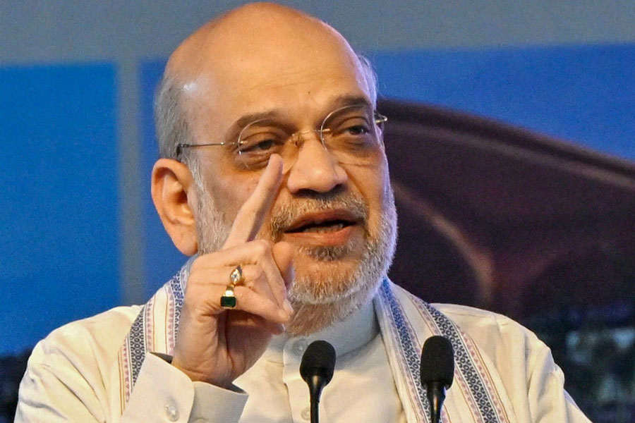 Amit Shah rules out talks with Maoists, tells them to give up arms