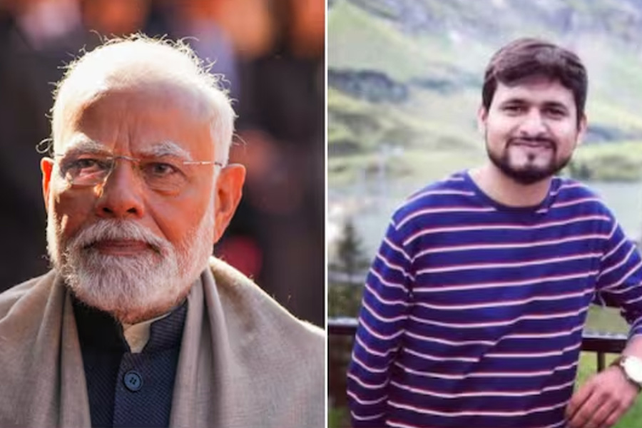 PM Modi meets Pahalgam attack victim's family in Kanpur