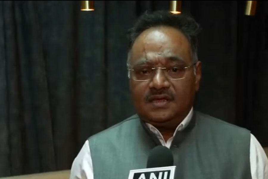 BJP MP Samik Bhattacharya threats Pakistan by saying to retaliate even entering into the country